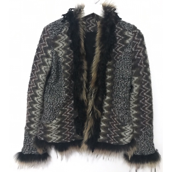 Dolce Cabo knit wool sweater-jacket with raccoon fur. - Picture 2 of 8